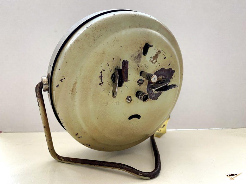 HORLOGERIE REVEIL JAZ K ECC6 BOUTON CLES DE REGLAGLE A VISSER ARTICULE HORLOGERIE REVEIL JAZ K ECC6 BOUTON CLES DE REGLAGLE A VISSER ARTICULE