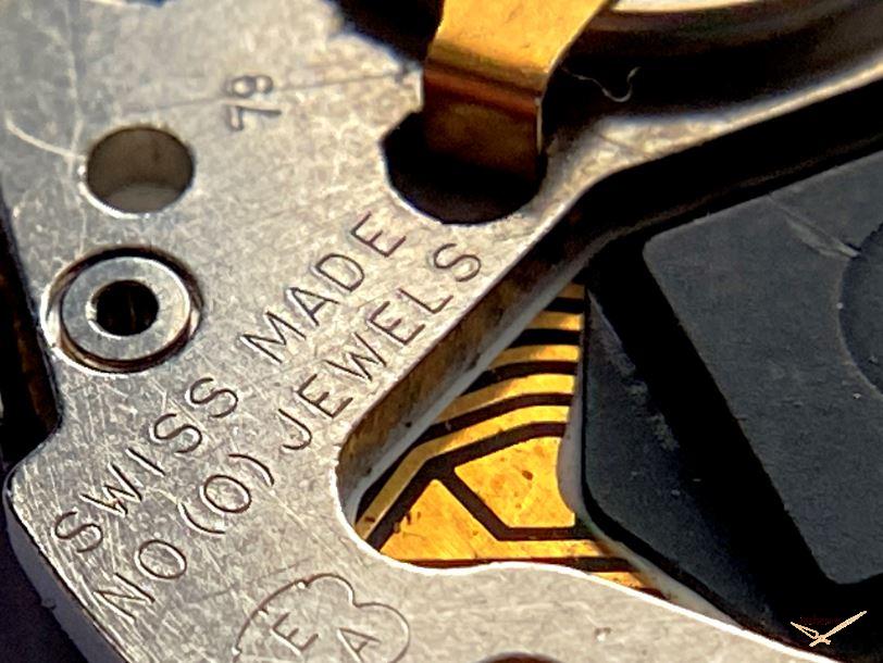 Montre Jaz Quartz LCD plaquée (vers 1979) sur Jazheure