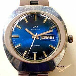 Montre Jaz automatique AJ-213 (1974-1976) , calibre FE 3612, chromé, cadran bleu.